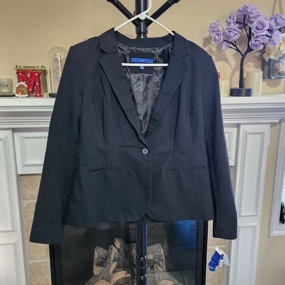 Black Women's Jacket - Picture 1 of 3